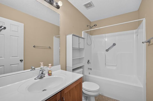 1230 NW 23rd Lane, Ankeny, IA 50023