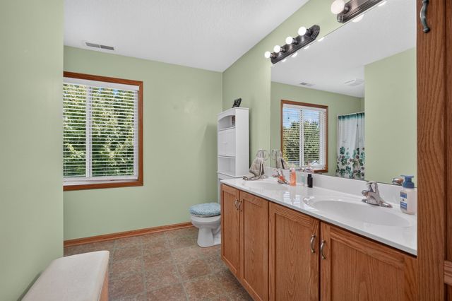 1230 NW 23rd Lane, Ankeny, IA 50023