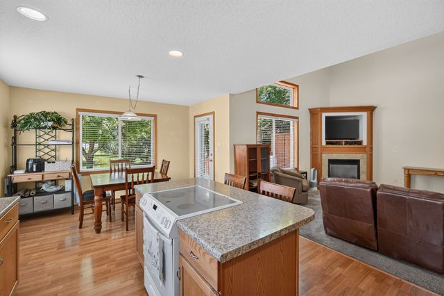1230 NW 23rd Lane, Ankeny, IA 50023
