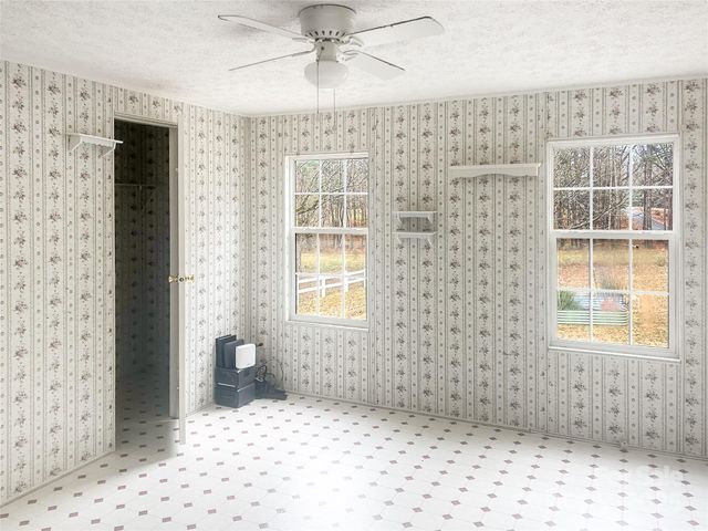 205 W Haywood Lane, Mount Gilead, NC 27306