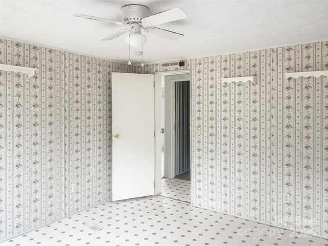 205 W Haywood Lane, Mount Gilead, NC 27306