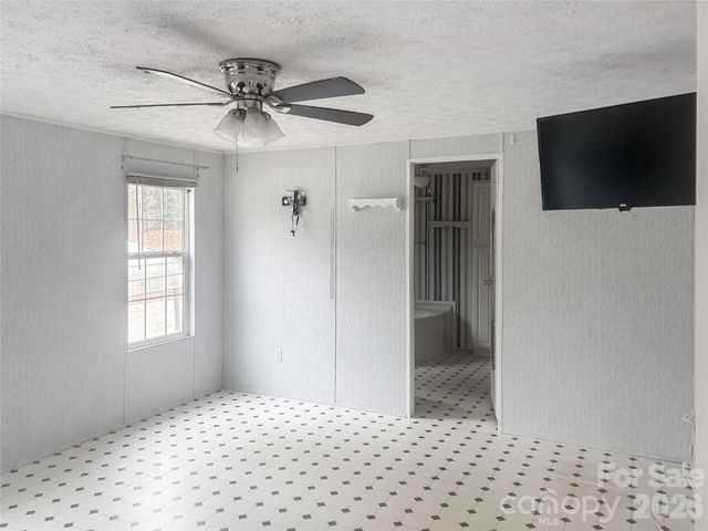 205 W Haywood Lane, Mount Gilead, NC 27306