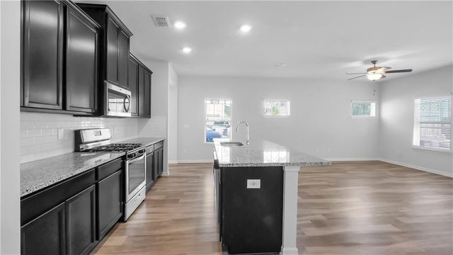 1186 Arrowlake Road SW, Marietta, GA 30064