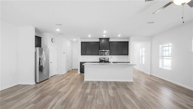 1186 Arrowlake Road SW, Marietta, GA 30064