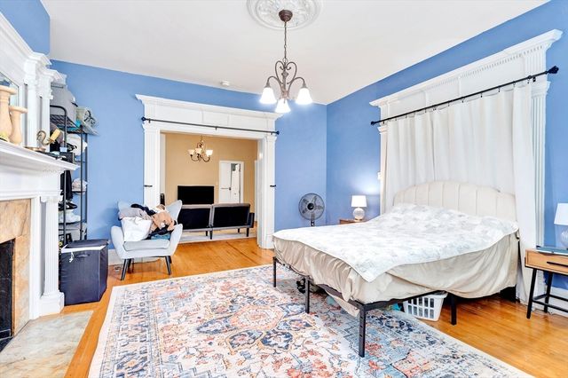 462 Park Drive, Boston, MA 02215