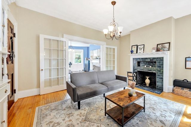 462 Park Drive, Boston, MA 02215