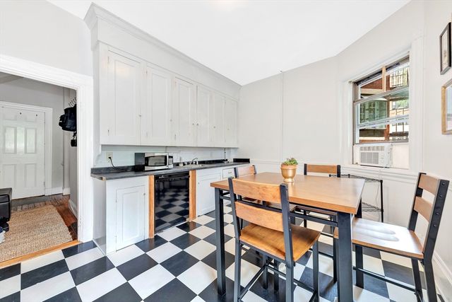 462 Park Drive, Boston, MA 02215