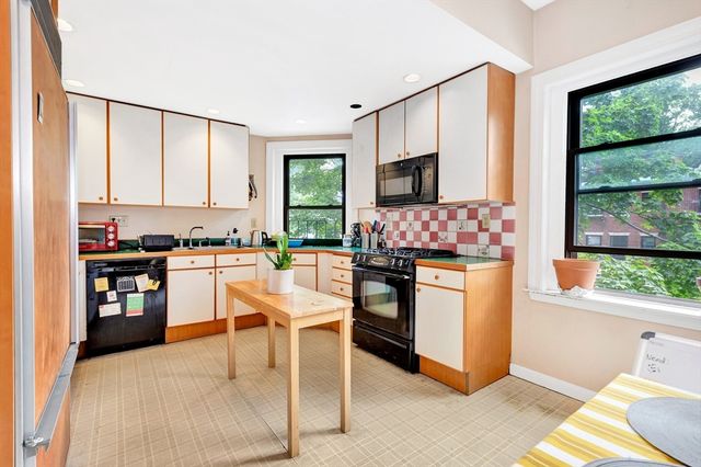 462 Park Drive, Boston, MA 02215