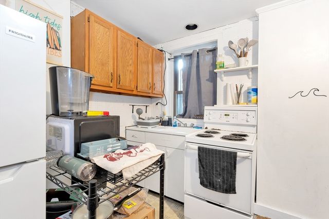 462 Park Drive, Boston, MA 02215