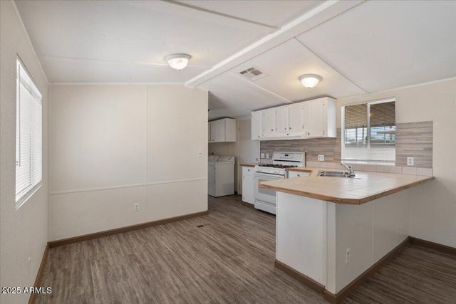 2121 N Center Street 19, Mesa, AZ 85201