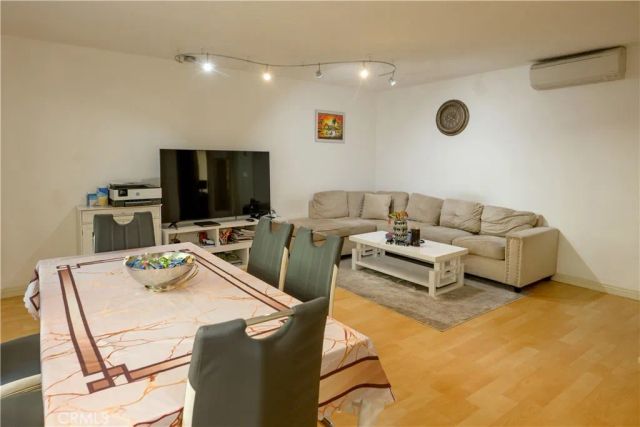 315 N Louise Street 103, Glendale, CA 91206