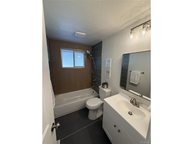 8822 Kent St, Westminster, CO 80031