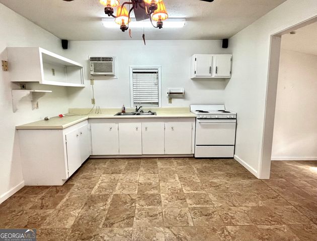 977 Cedar Crossing Vidalia Road, Vidalia, GA 30474