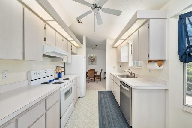 8038 SW 108TH LOOP, Ocala, FL 34481
