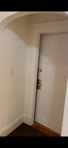 42 W Baltimore St 18, Lynn, MA 01902