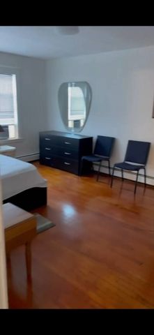 42 W Baltimore St 18, Lynn, MA 01902