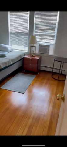 42 W Baltimore St 18, Lynn, MA 01902