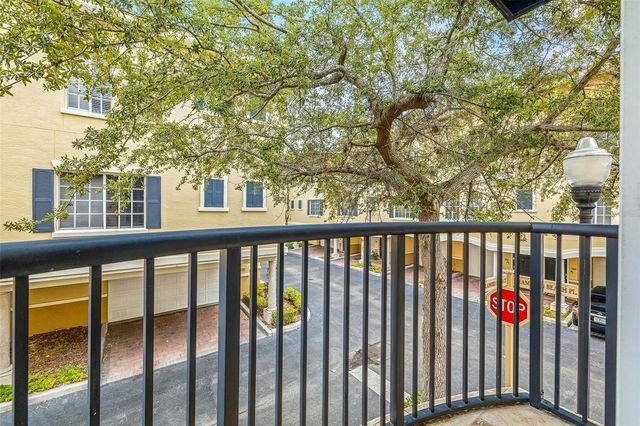 109 BRADFORD BEACH COURT 109, Tampa, FL 33609