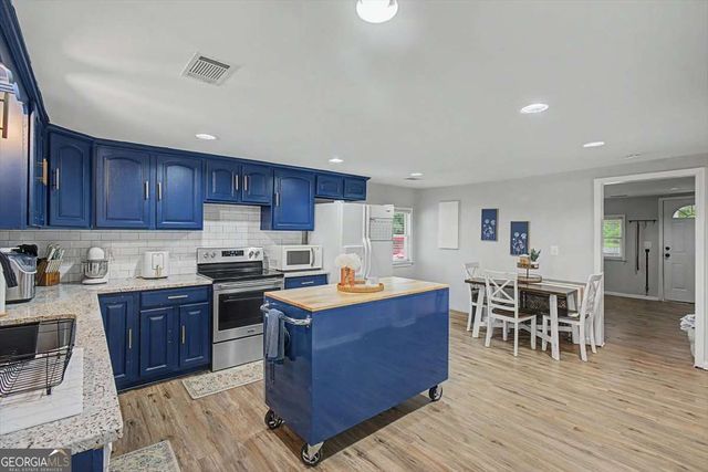 31 Davis Mill Road N, Dallas, GA 30157
