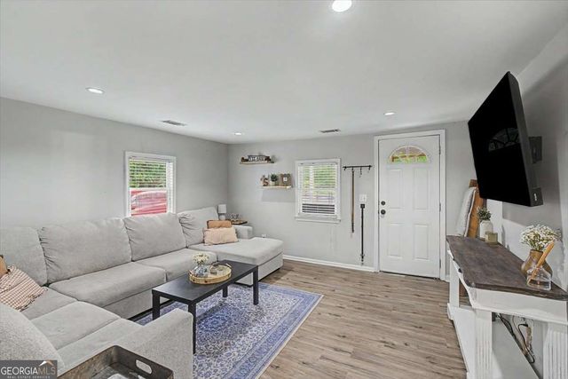 31 Davis Mill Road N, Dallas, GA 30157