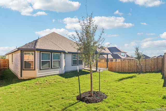 1415 Arcas Way, San Antonio, TX 78245