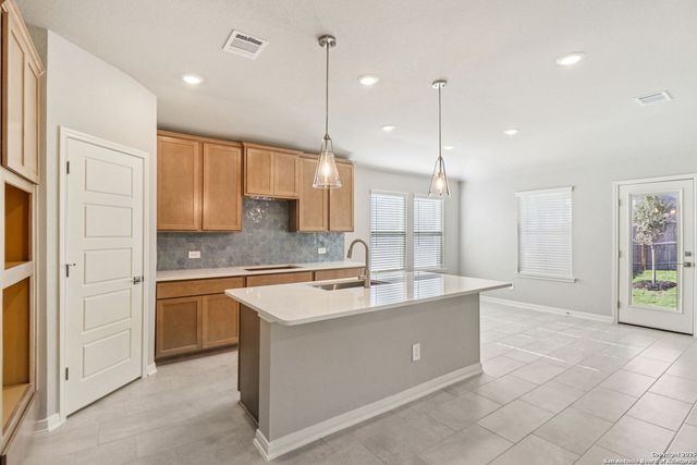 1415 Arcas Way, San Antonio, TX 78245