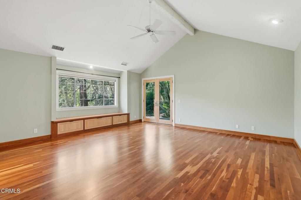 Image 36 of property listing at 405 Woodcliffe Road, Pasadena, CA 91105