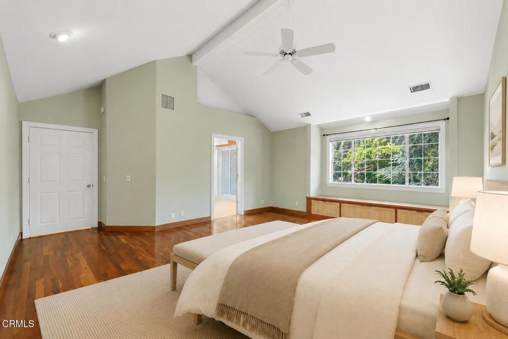 Image 39 of property listing at 405 Woodcliffe Road, Pasadena, CA 91105