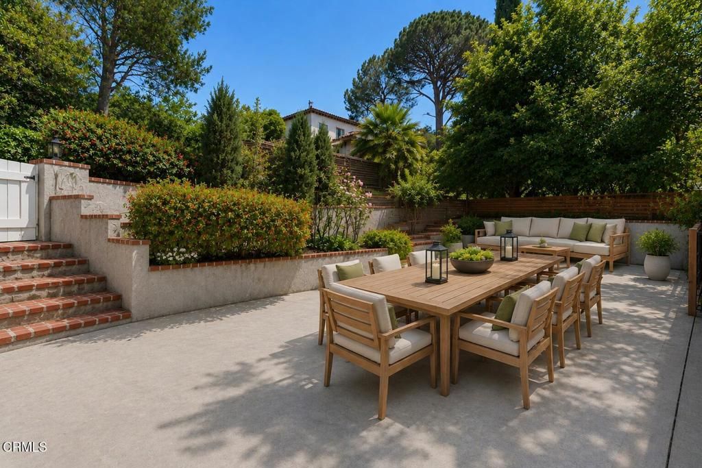 Image 59 of property listing at 405 Woodcliffe Road, Pasadena, CA 91105