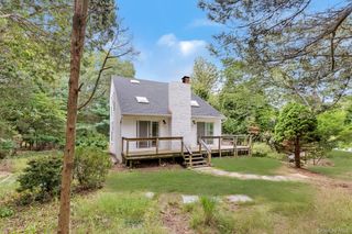 18 Norfolk Drive, Springs, NY 11937