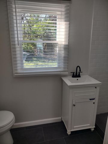 143 Morrison St Unit 3, Gallatin, TN 37066
