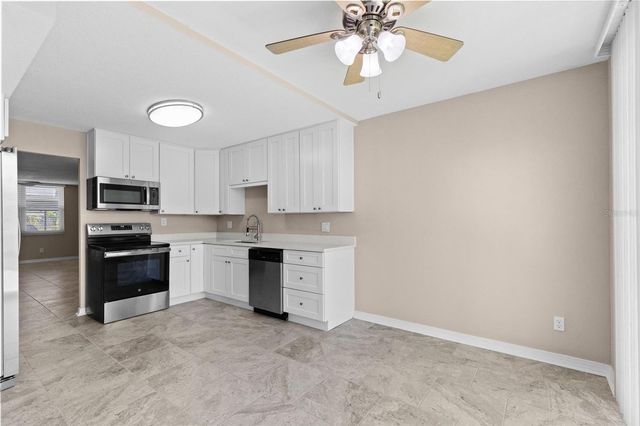 4895 BAY STREET NE 102, St Petersburg, FL 33703
