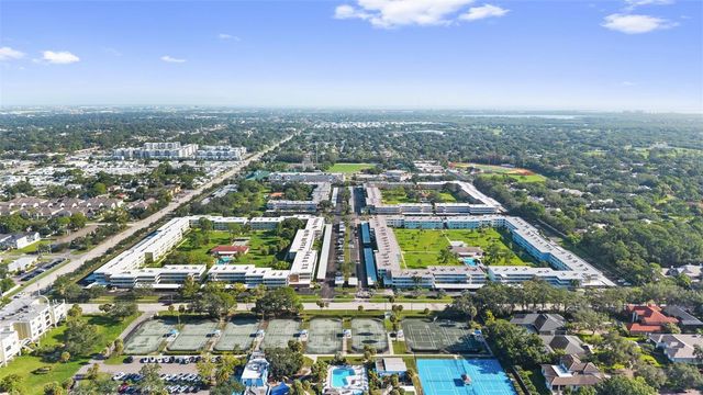 4895 BAY STREET NE 102, St Petersburg, FL 33703