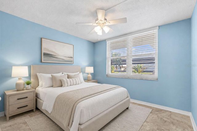 4895 BAY STREET NE 102, St Petersburg, FL 33703
