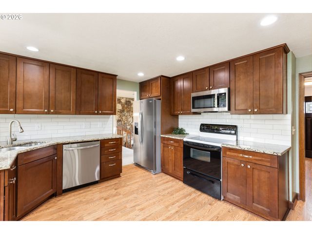 13226 Se 125TH Ave, Clackamas, OR 97015