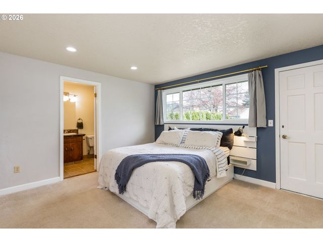 13226 Se 125TH Ave, Clackamas, OR 97015