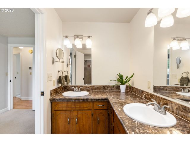 13226 Se 125TH Ave, Clackamas, OR 97015