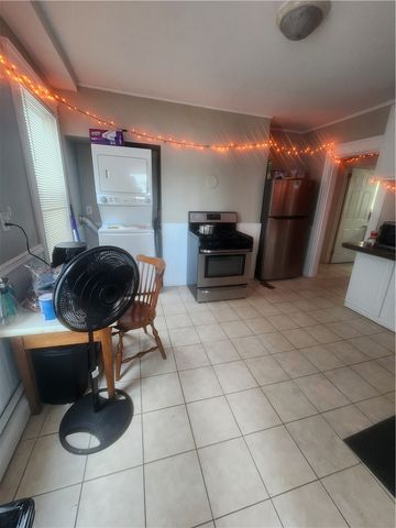 37 Pembroke Avenue, Providence, RI 02908