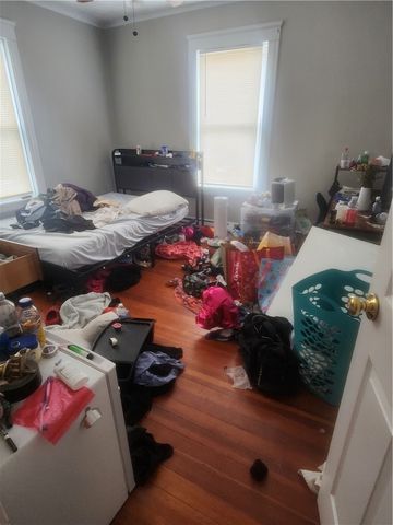 37 Pembroke Avenue, Providence, RI 02908