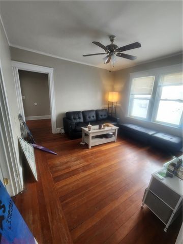 37 Pembroke Avenue, Providence, RI 02908