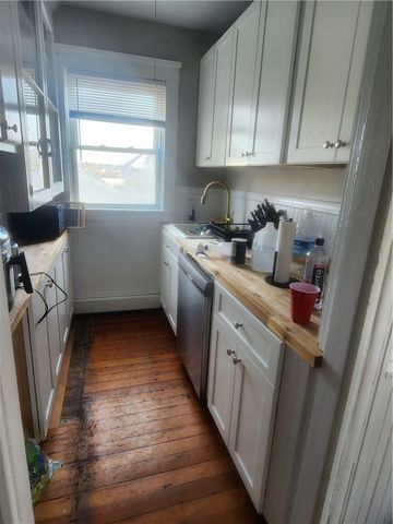 37 Pembroke Avenue, Providence, RI 02908