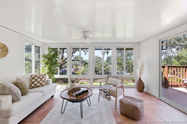 3960 Rustic Rd, Cameron Park, CA 95682