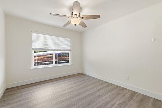 3960 Rustic Rd, Cameron Park, CA 95682