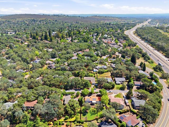 3960 Rustic Rd, Cameron Park, CA 95682