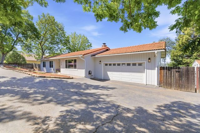 3960 Rustic Rd, Cameron Park, CA 95682