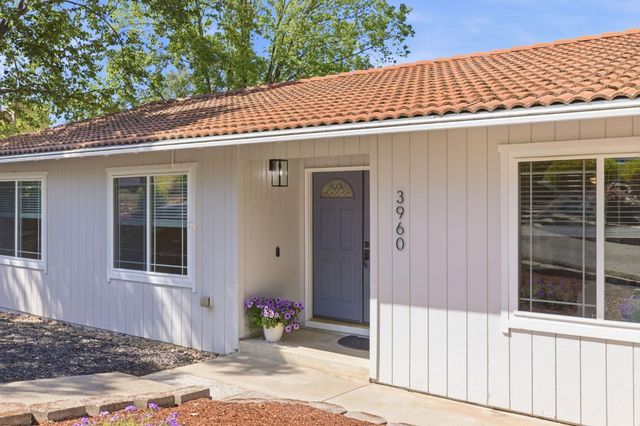 3960 Rustic Rd, Cameron Park, CA 95682