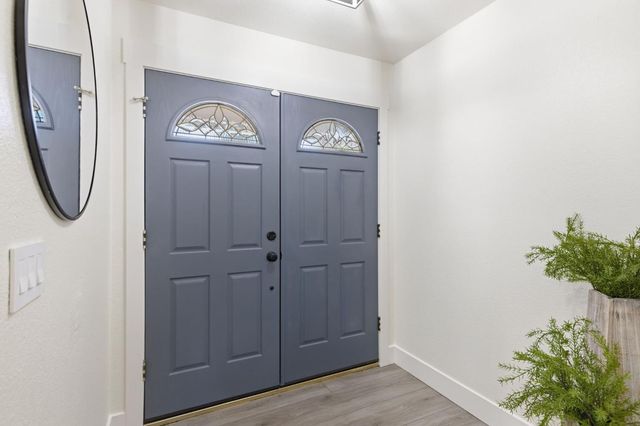 3960 Rustic Rd, Cameron Park, CA 95682