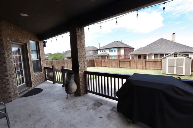 1712 Uhland DR, Leander, TX 78641