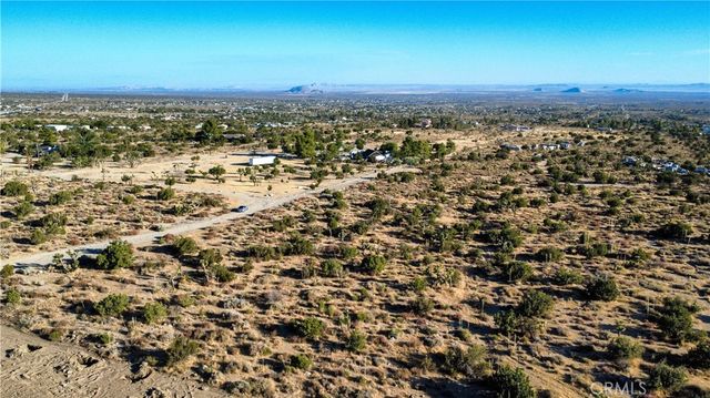 1 Pine Tree Road, Pinon Hills, CA 92372