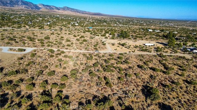 1 Pine Tree Road, Pinon Hills, CA 92372